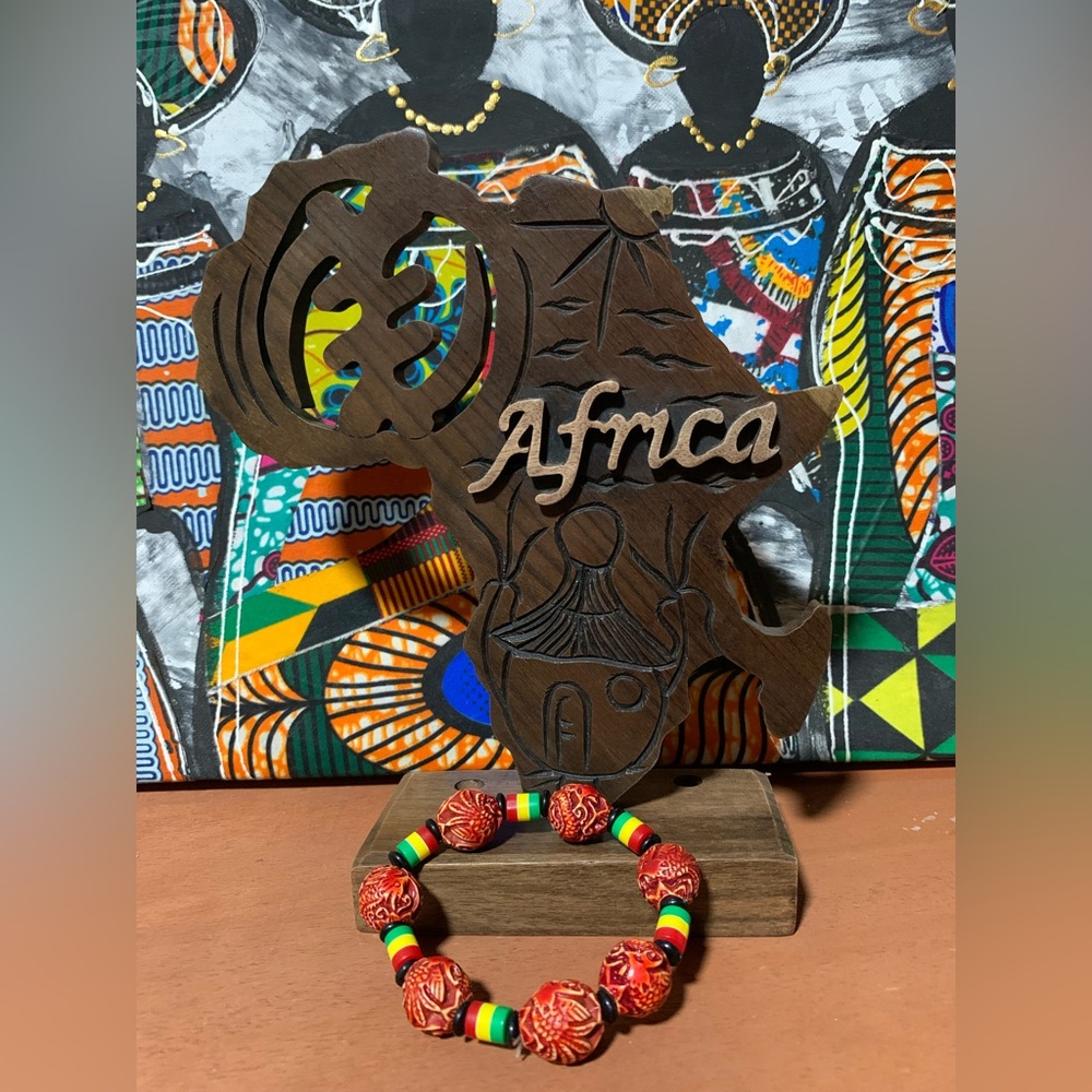 Handmade African Beaded Bracelet – Symbol of Culture, Style & Heritage